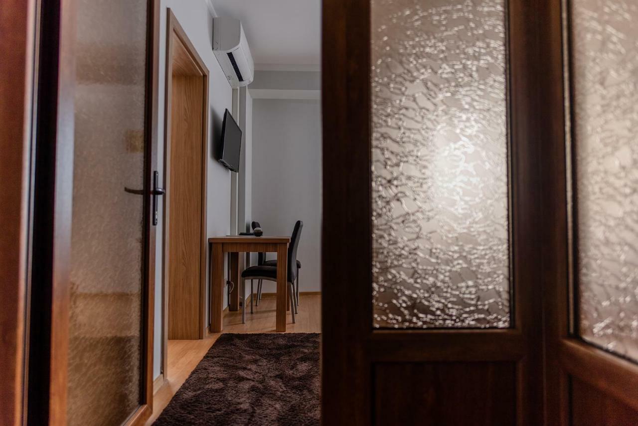 Elis Residence Cluj-Napoca Esterno foto